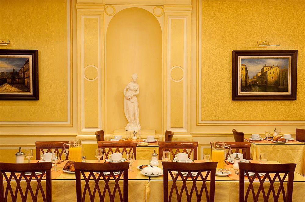 Hotel Touring Opera Paris Exteriör bild