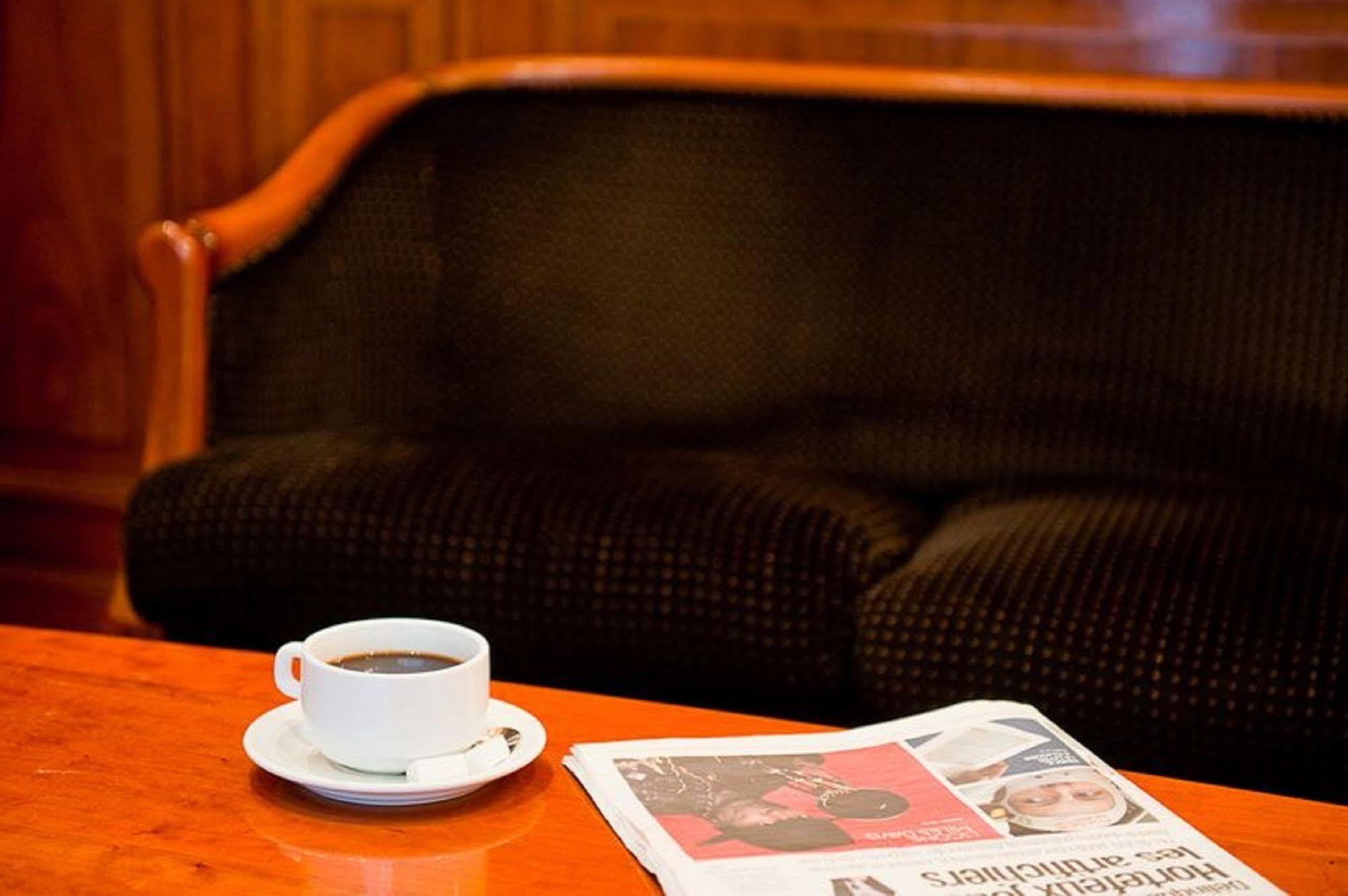 Hotel Touring Opera Paris Exteriör bild