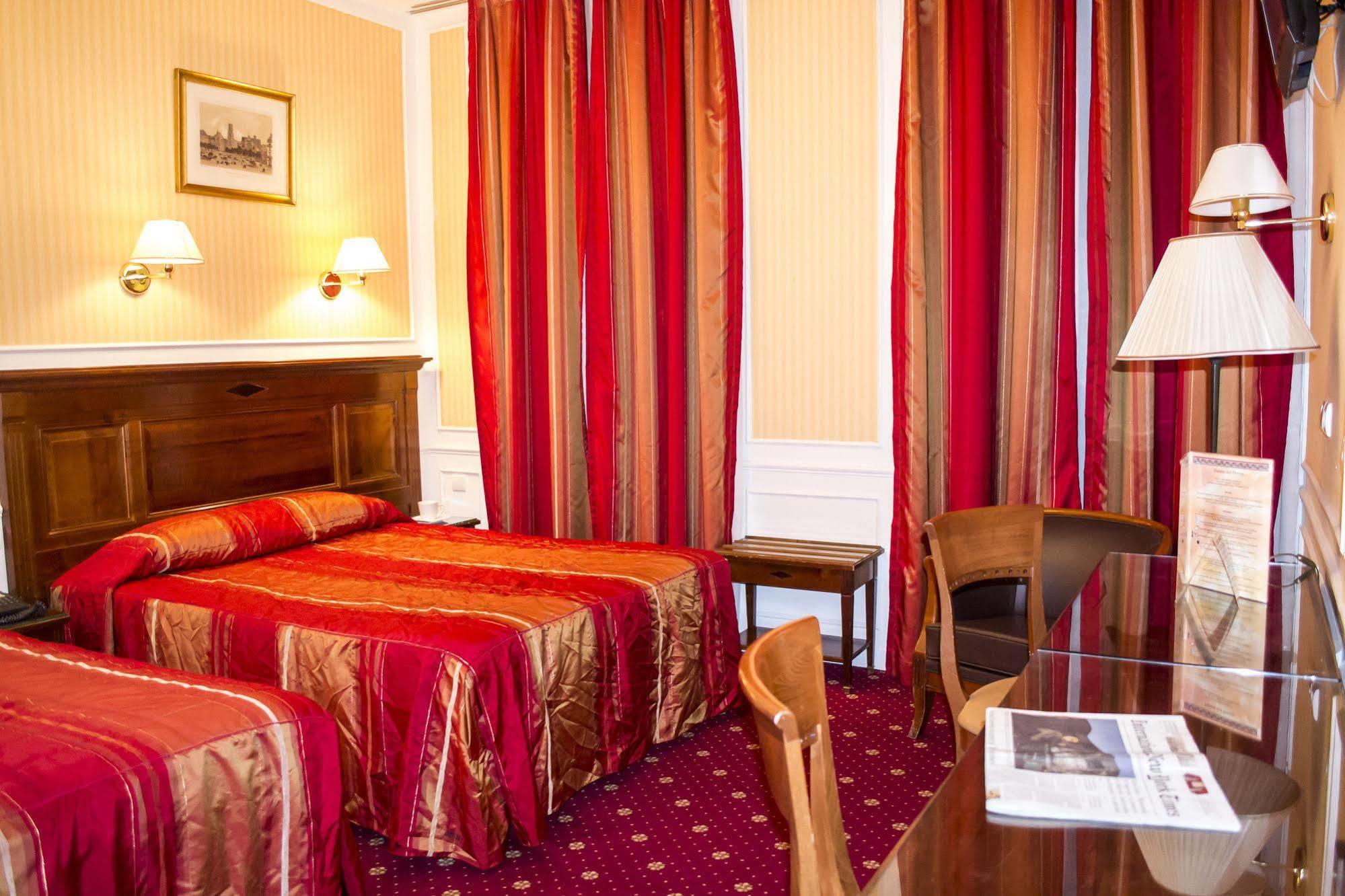 Hotel Touring Opera Paris Exteriör bild