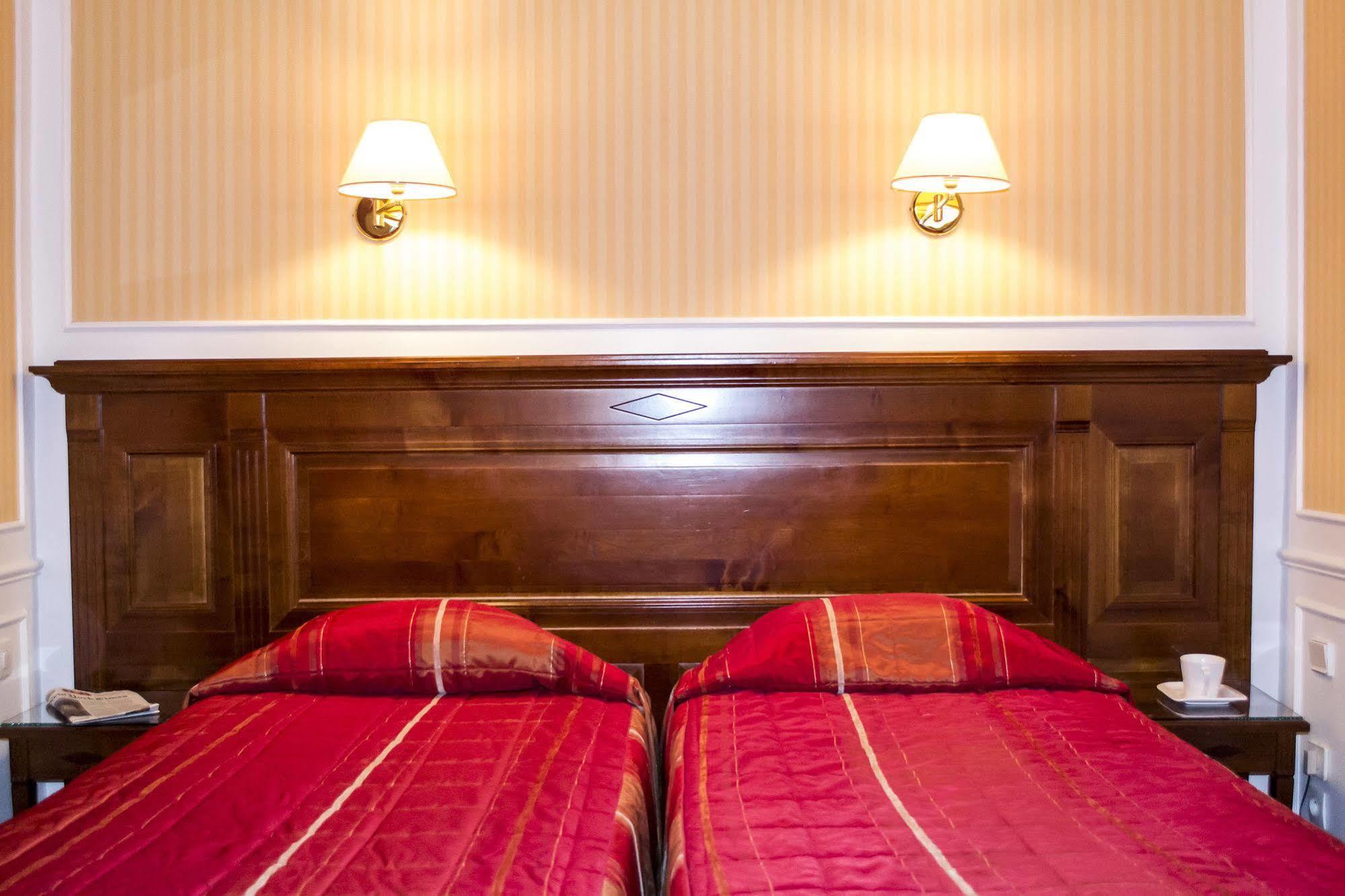 Hotel Touring Opera Paris Exteriör bild